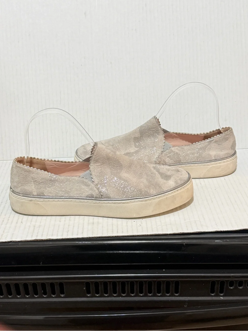 Stuart Weitzman Camo Suede Slip On Sneakers Metallic Glitter Flatform Sz 7 1/2